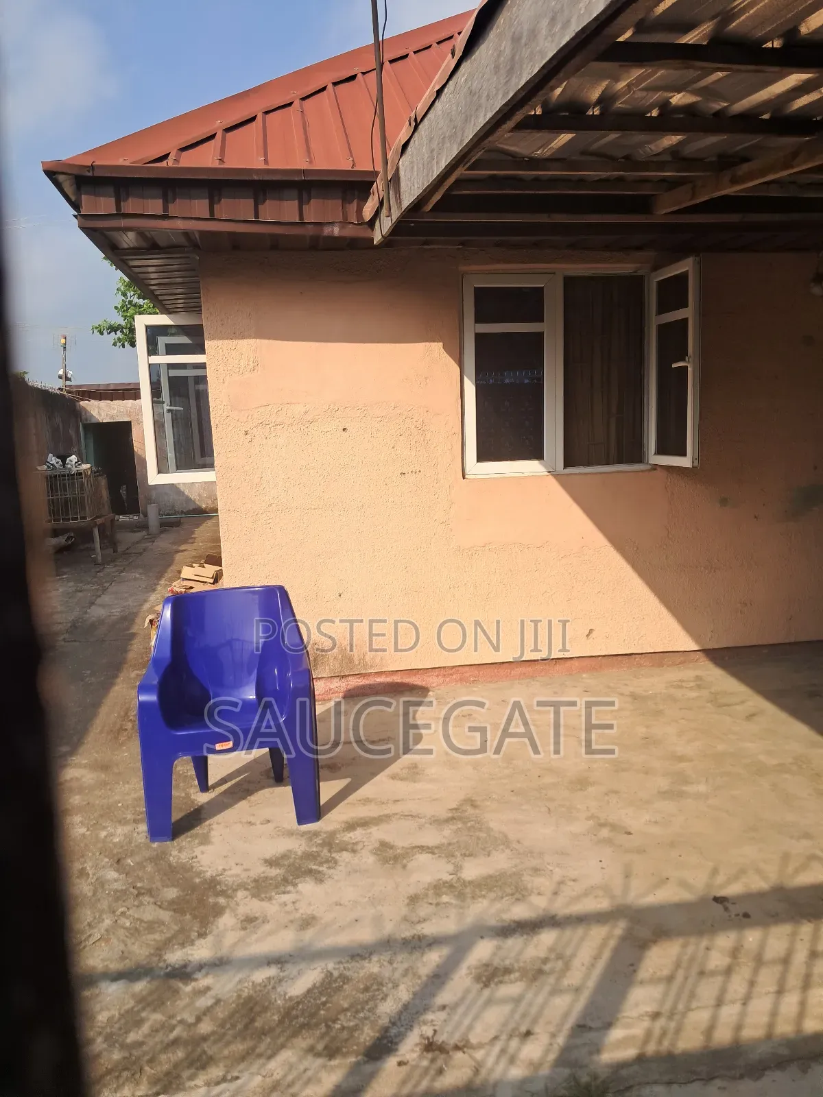 4bdrm Bungalow in Close Before Nitel, Satellite Town for sale in Satellite Town