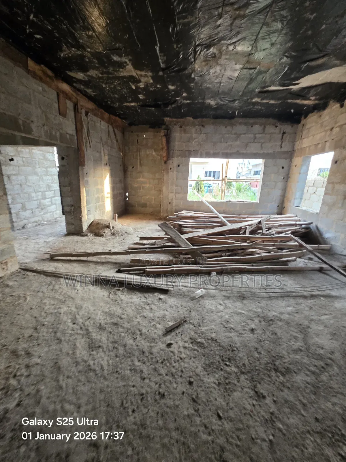 5bdrm Duplex in Trafford Villa, Lugbe District for sale in Lugbe District
