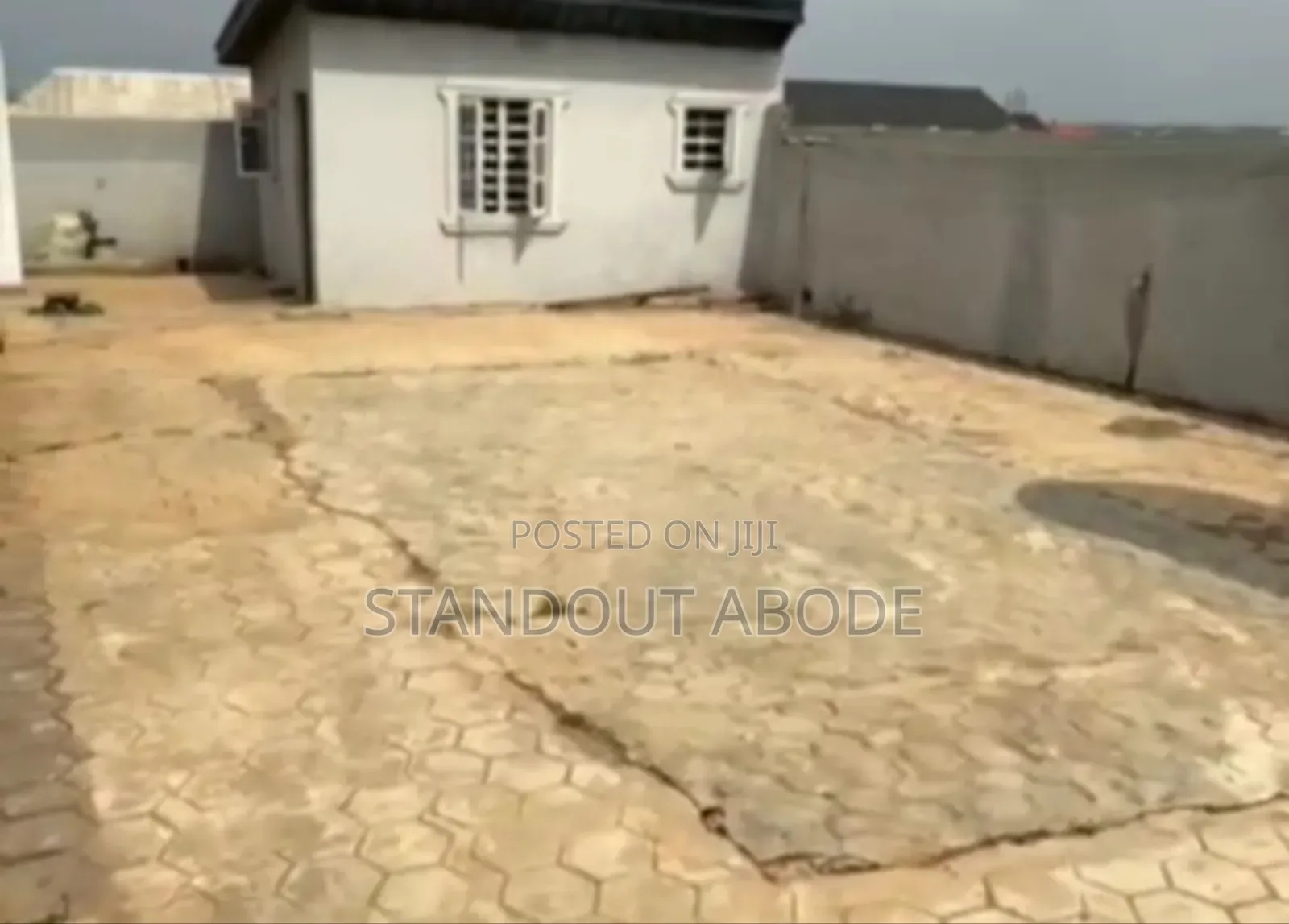 5bdrm Block of Flats in Phonix Ogijo Ogun, Ita Oluwo for sale in Ita Oluwo