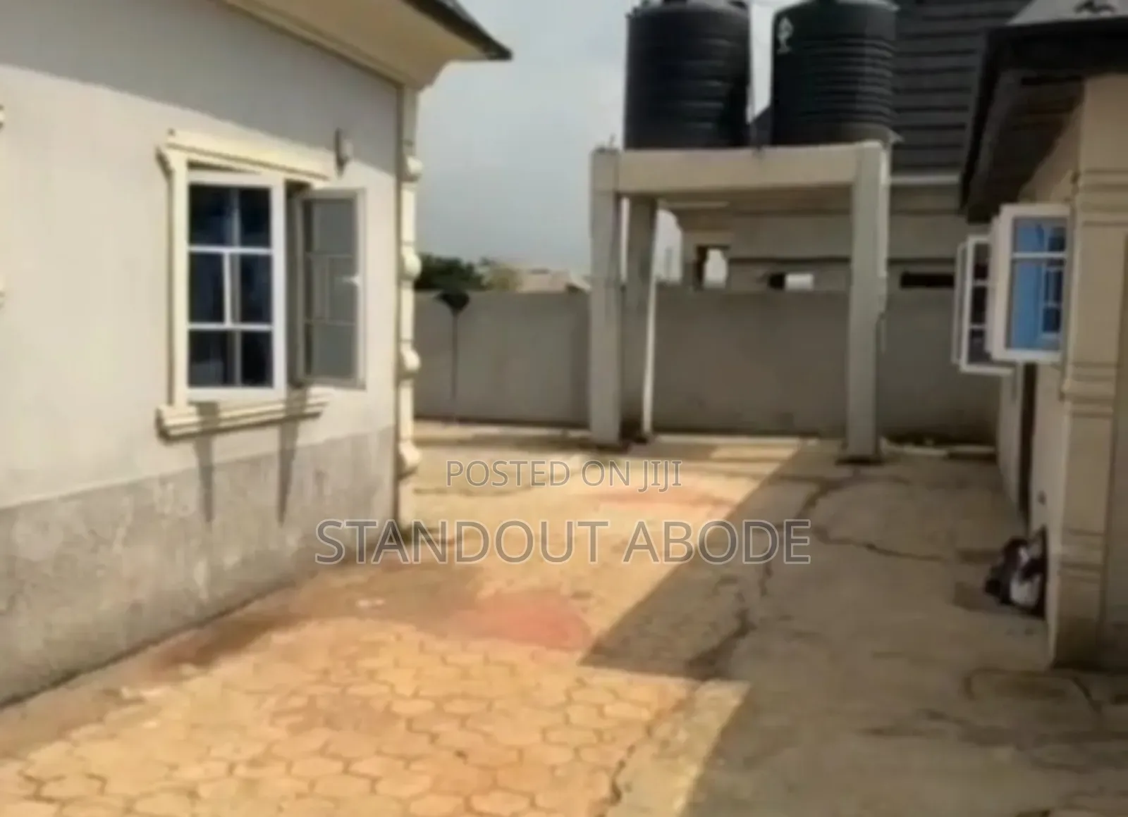 5bdrm Block of Flats in Phonix Ogijo Ogun, Ita Oluwo for sale in Ita Oluwo