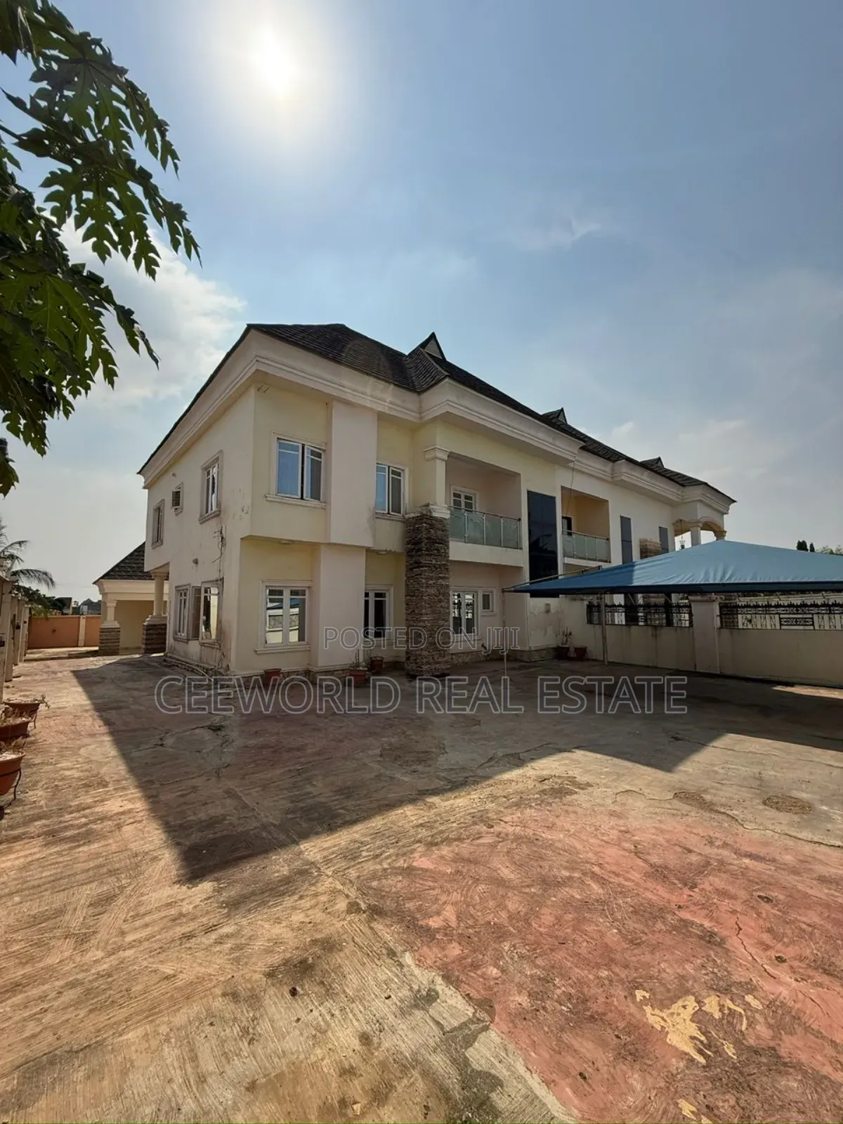 4bdrm Duplex in Kolapo Ishola Gra, Akobo for rent in Akobo
