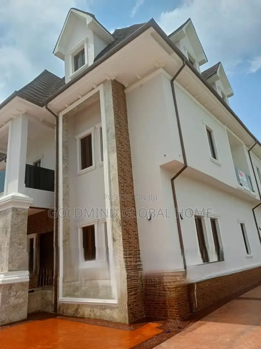 6bdrm Duplex in Gwarinpa Extension, Life Camp for sale in Life Camp