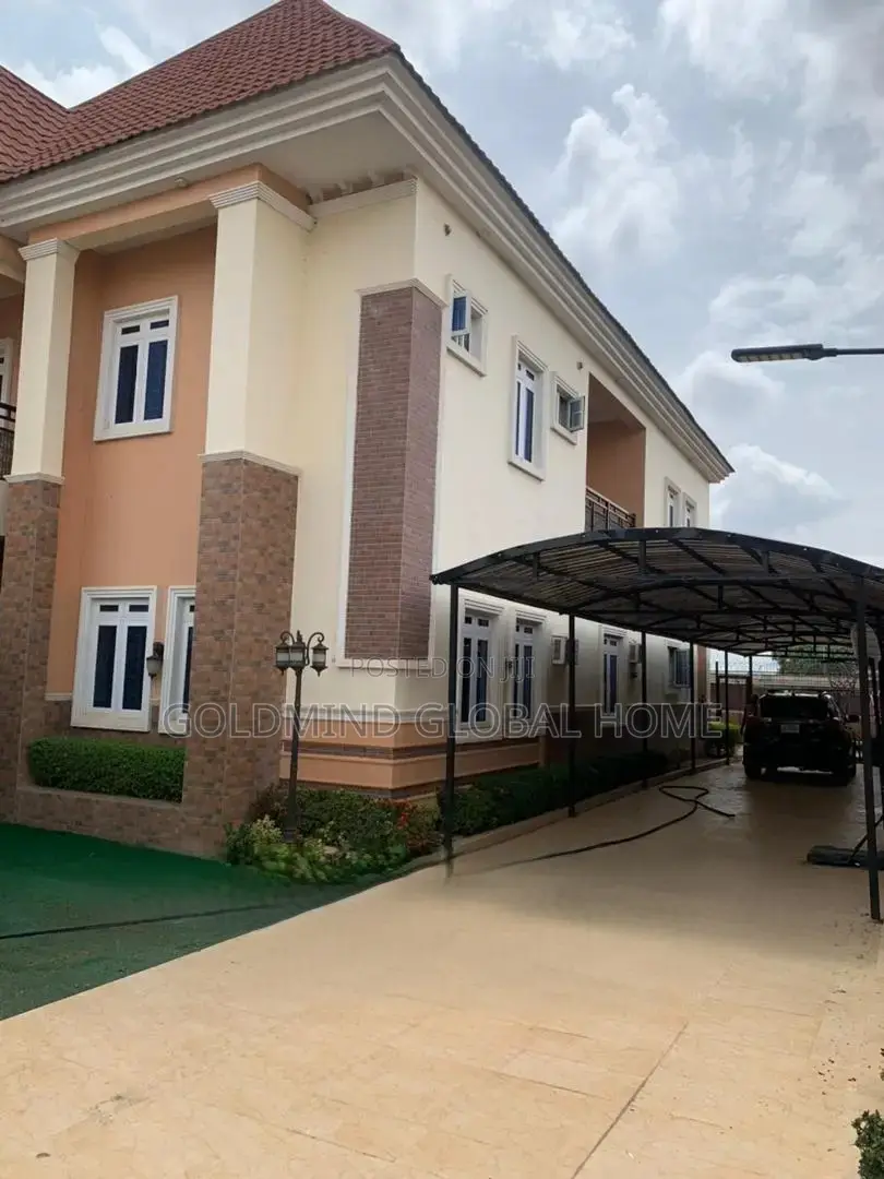 6bdrm Duplex in Gwarinpa Extension, Life Camp for sale in Life Camp