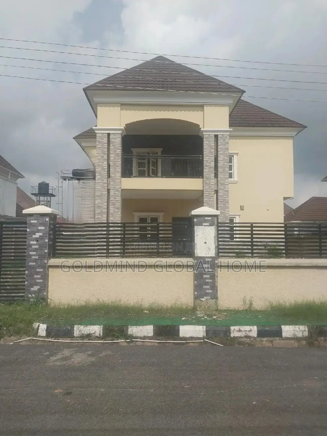 5bdrm Duplex in Gwarinpa Extension, Dape for sale in Dape