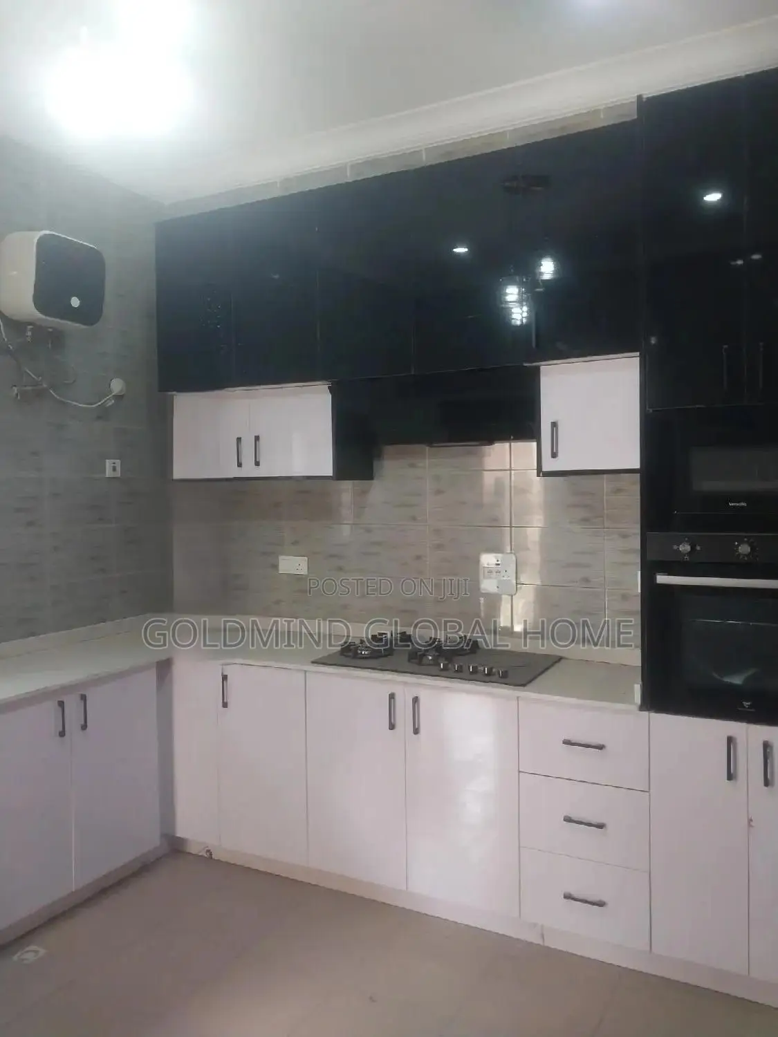 3bdrm Bungalow in Gwarinpa Extension, Life Camp for sale in Life Camp