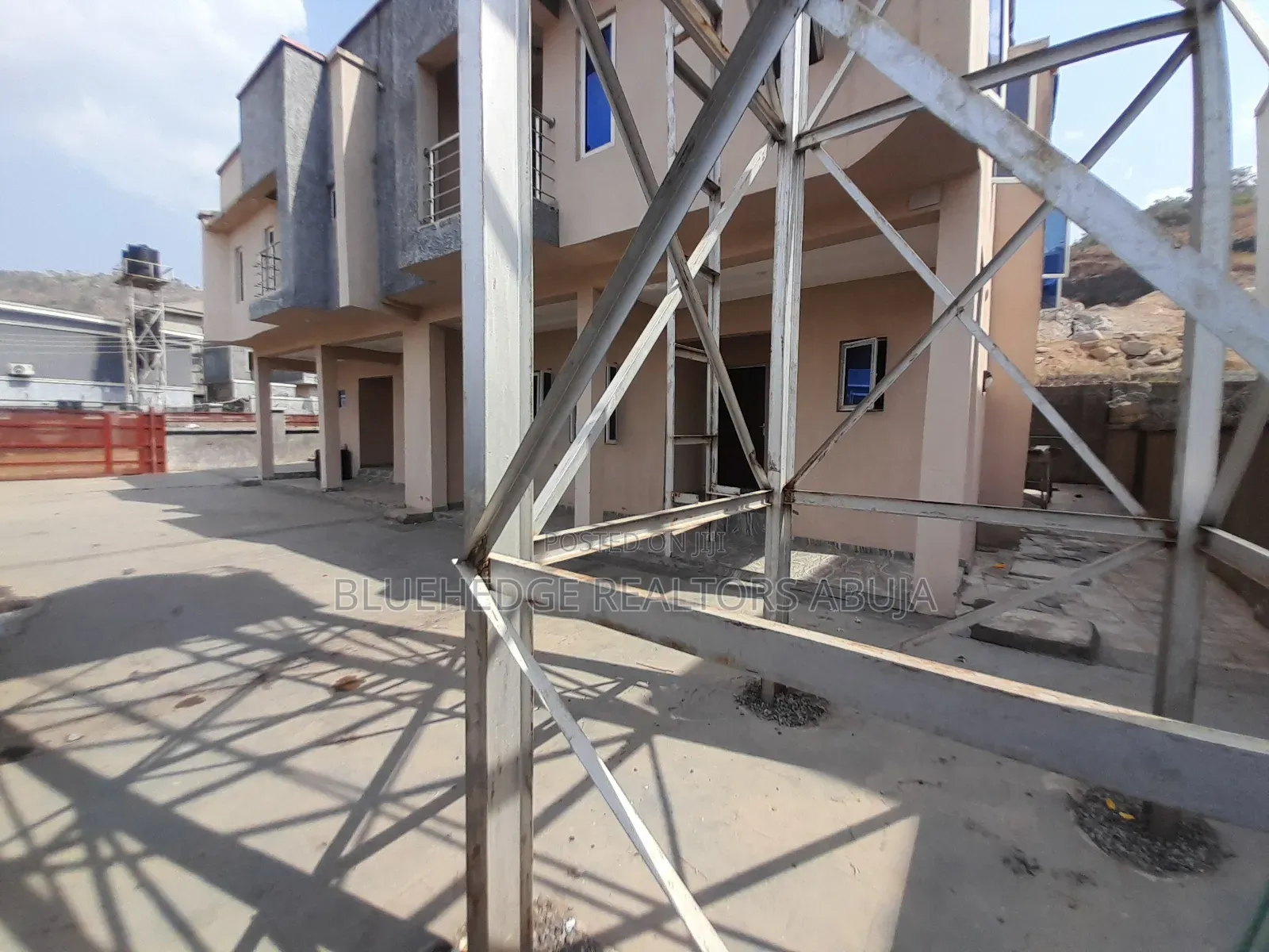 3bdrm Duplex in Dawaki for rent in Dawaki