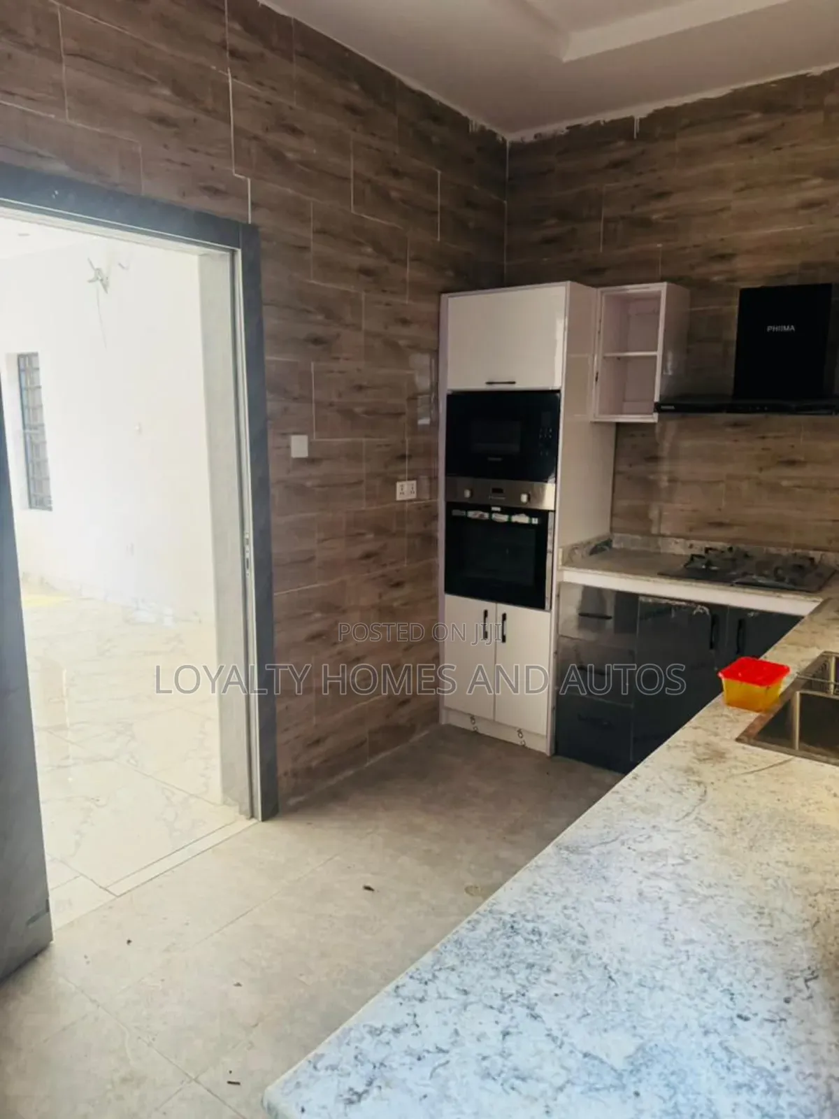 Furnished 4bdrm Duplex in GRA Phase 1 for sale in GRA Phase 1