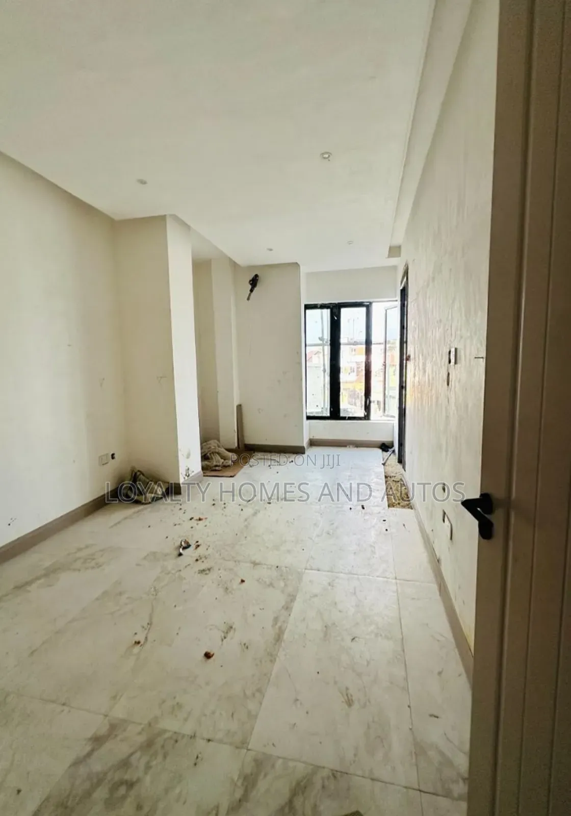 Furnished 3bdrm Apartment in Allen Avenue for sale in Allen Avenue