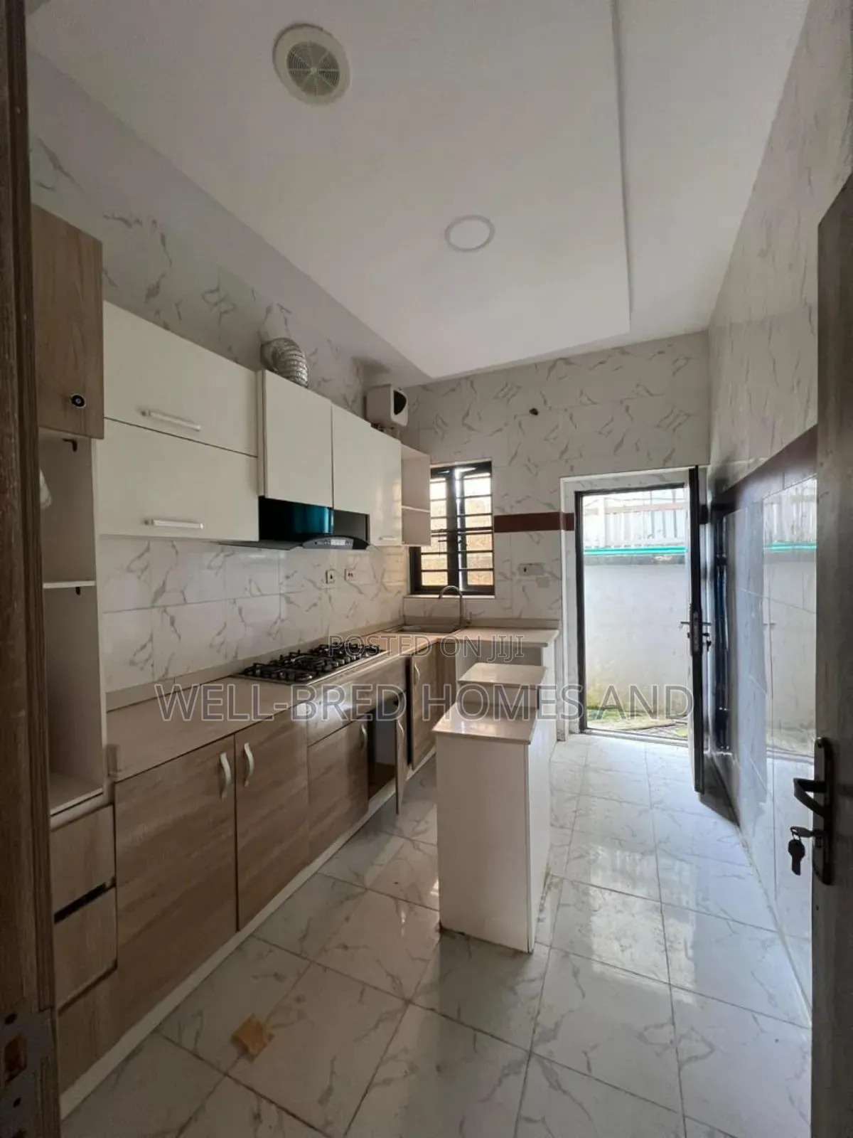 4bdrm Duplex in Ikota Lekki Lagos for rent in Lekki