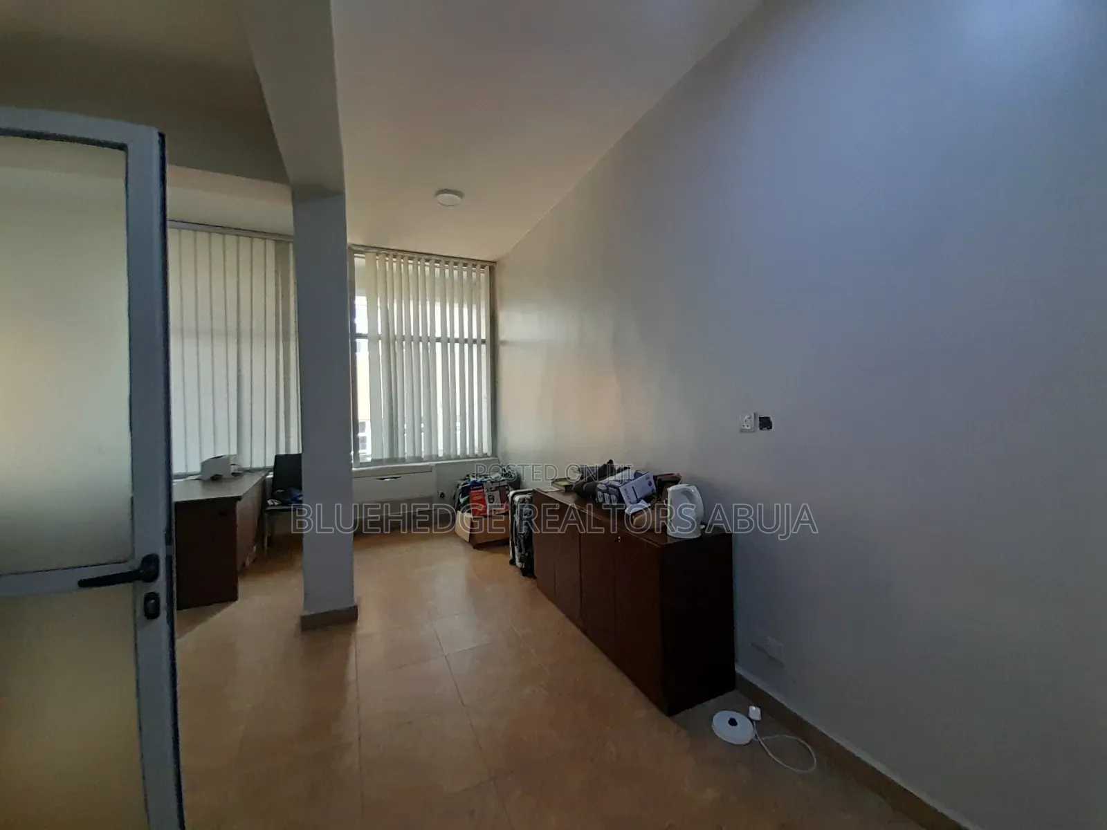Spacious 110sqm Open-Plan Office in Central Business District