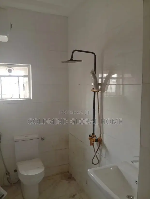 4bdrm Duplex in Lugbe for sale in Sabon Lugbe