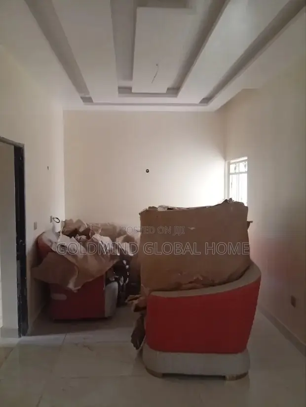 4bdrm Duplex in Lugbe for sale in Sabon Lugbe