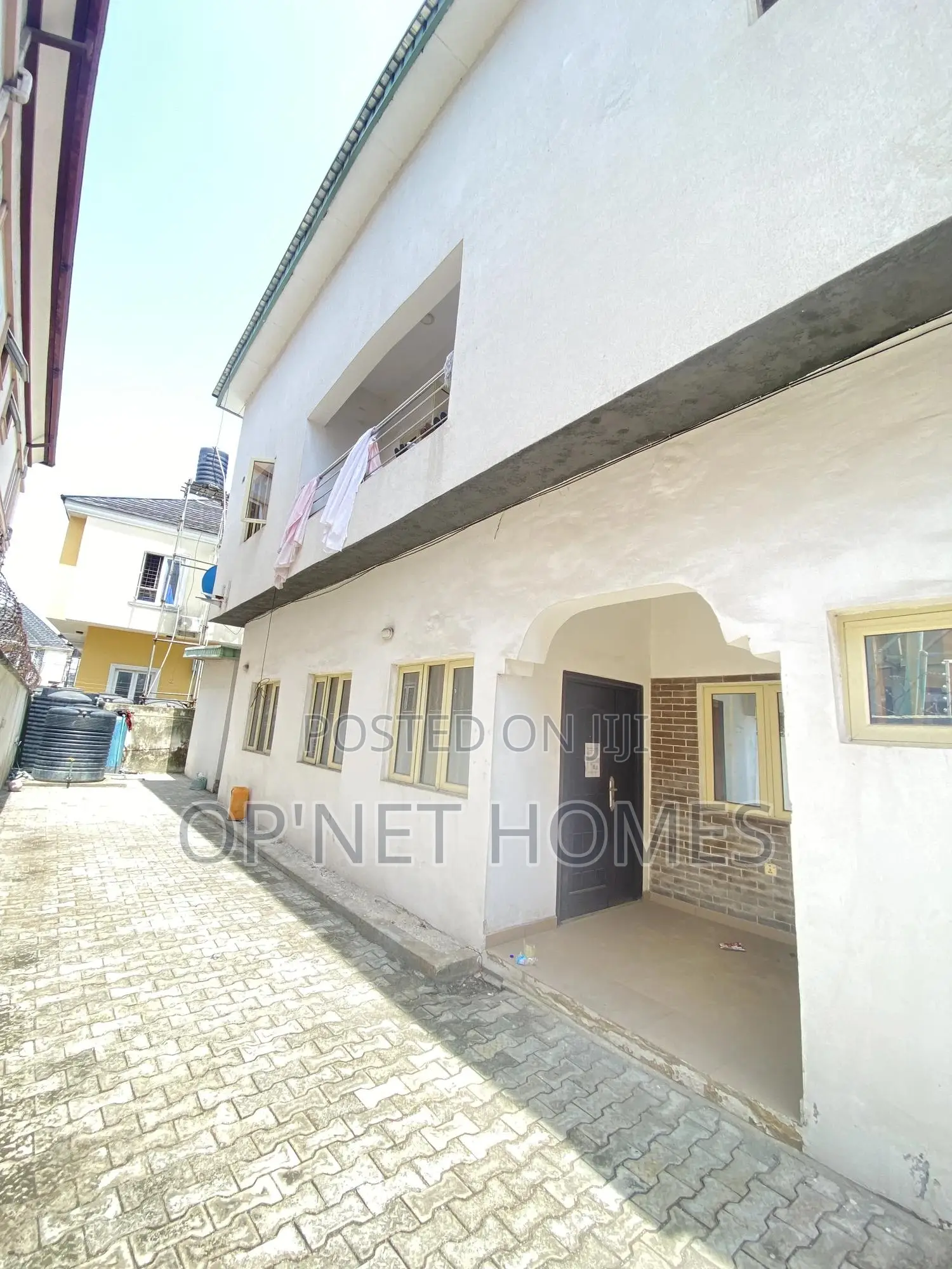3bdrm Apartment in Bridge Gate Estate, Lekki for rent in Lekki