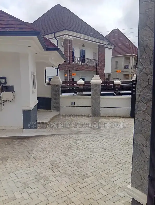 4bdrm Duplex in Best Estate, Sabon Lugbe for sale in Sabon Lugbe