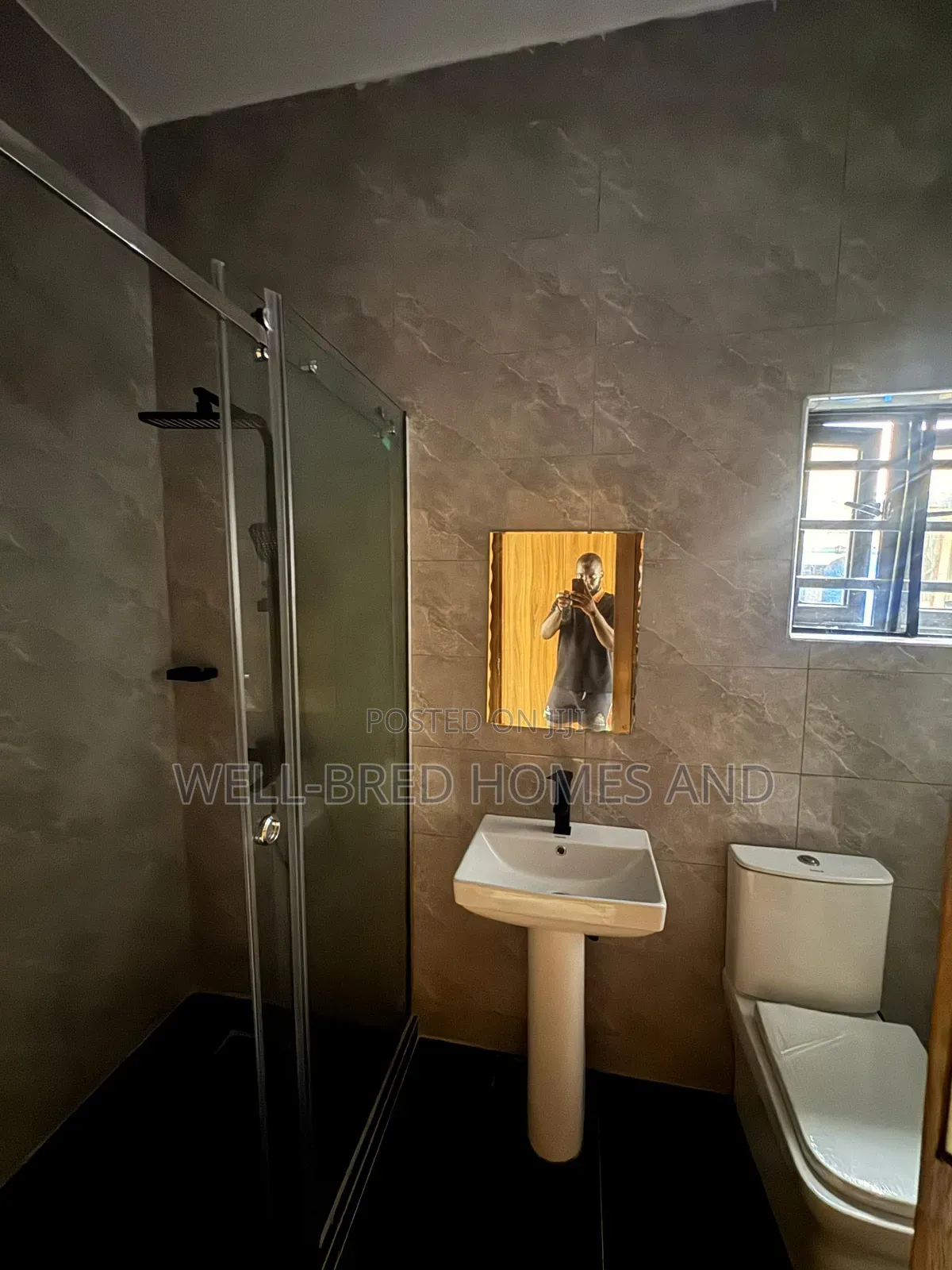 2bdrm Apartment in Chevron Lekki Lagos for rent in Lekki
