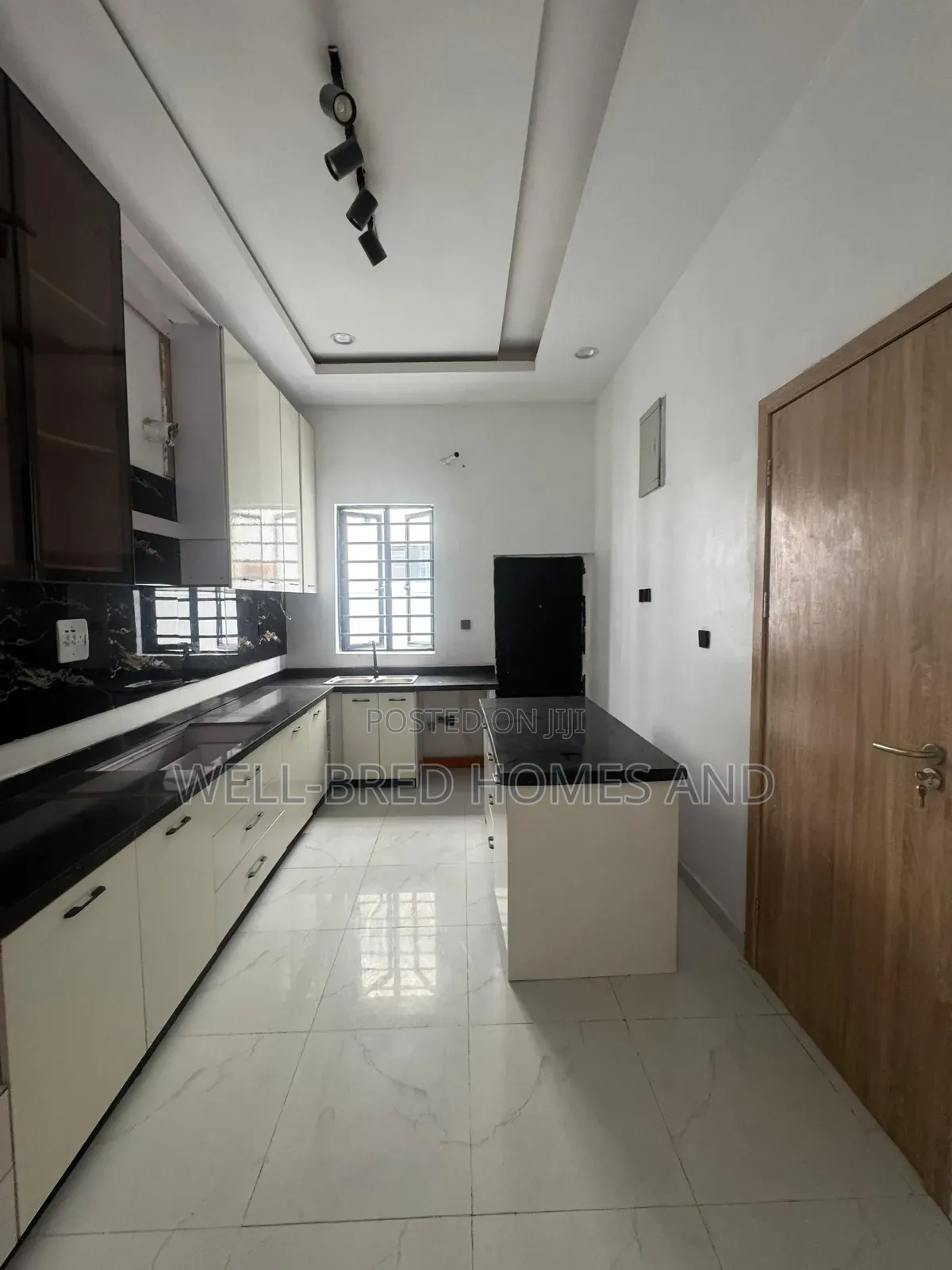 4bdrm House in Chevron Lekki Lagos for rent in Lekki