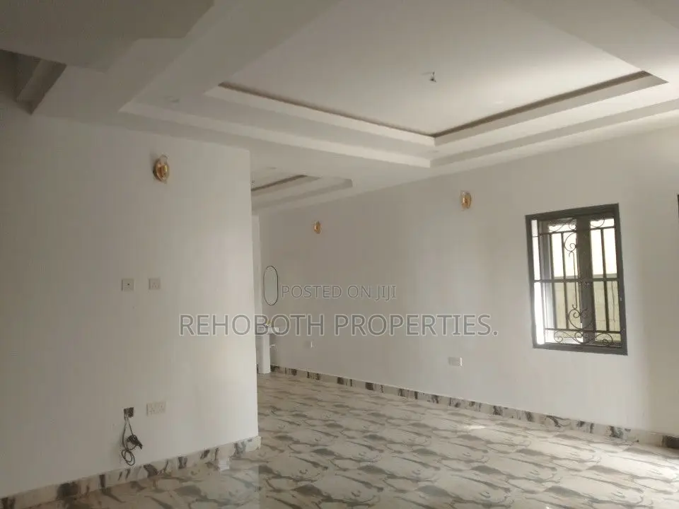 2bdrm Duplex in Airforce Base, Akobo for rent in Akobo