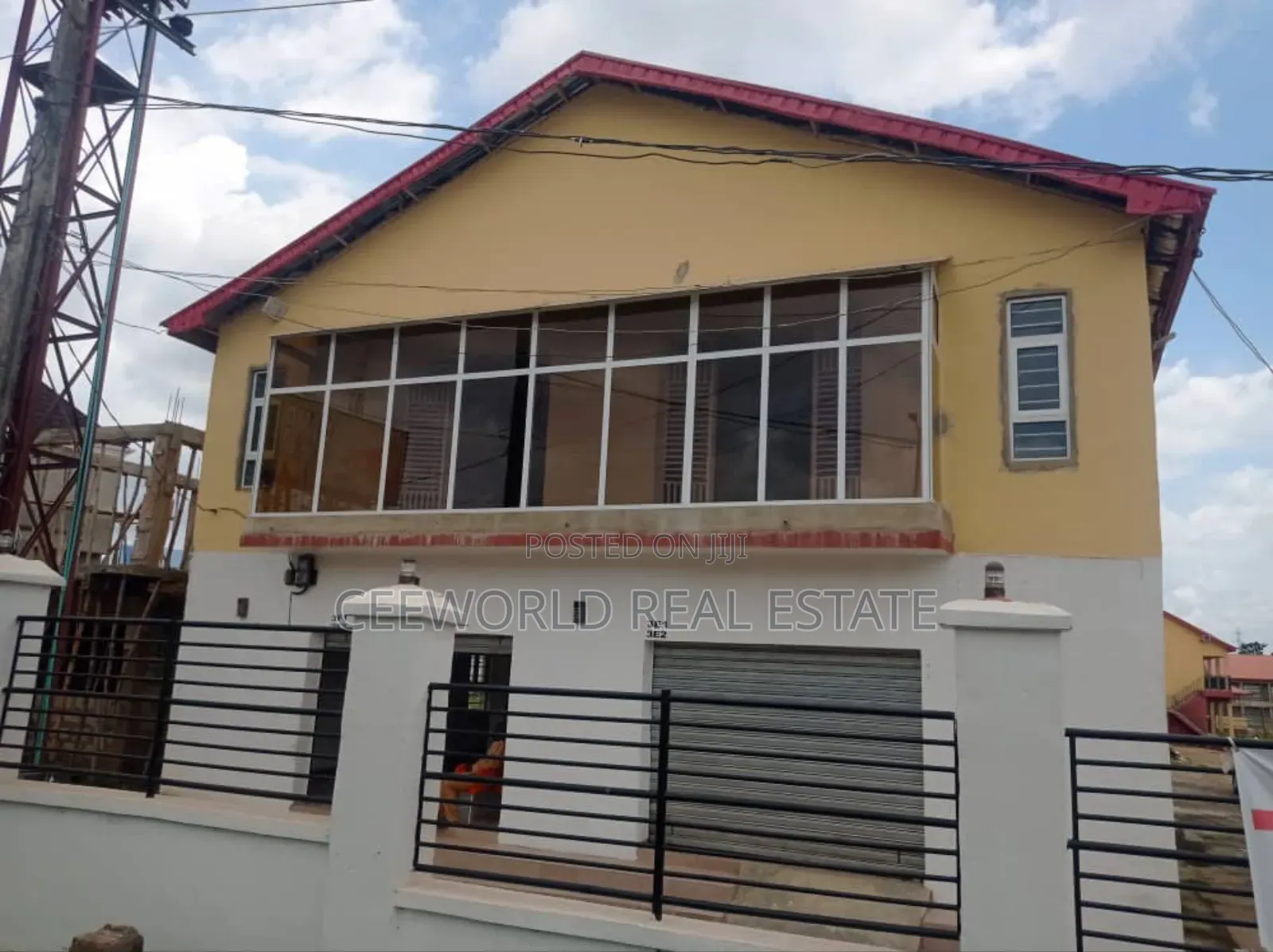 Open Plan Office Space in Eleyele