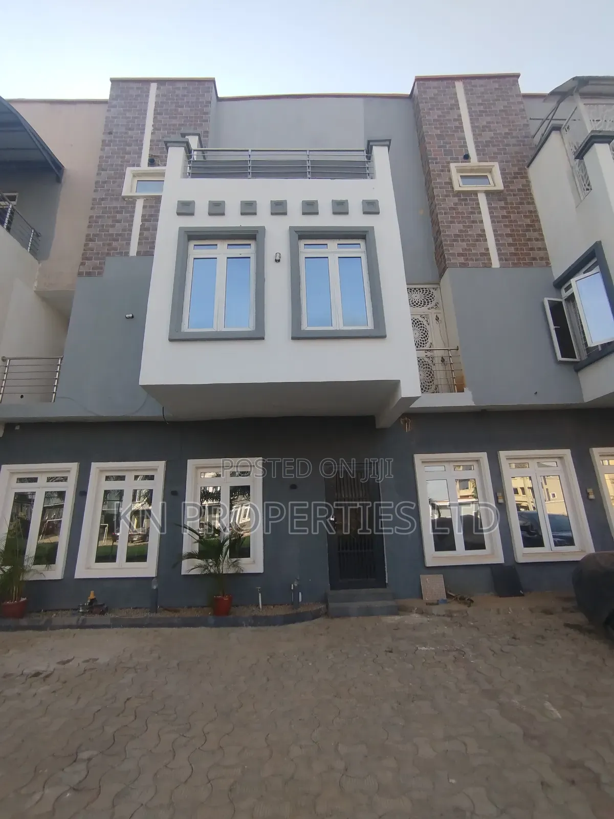 5bdrm Duplex in Wuye Dakibiu for rent in Wuye