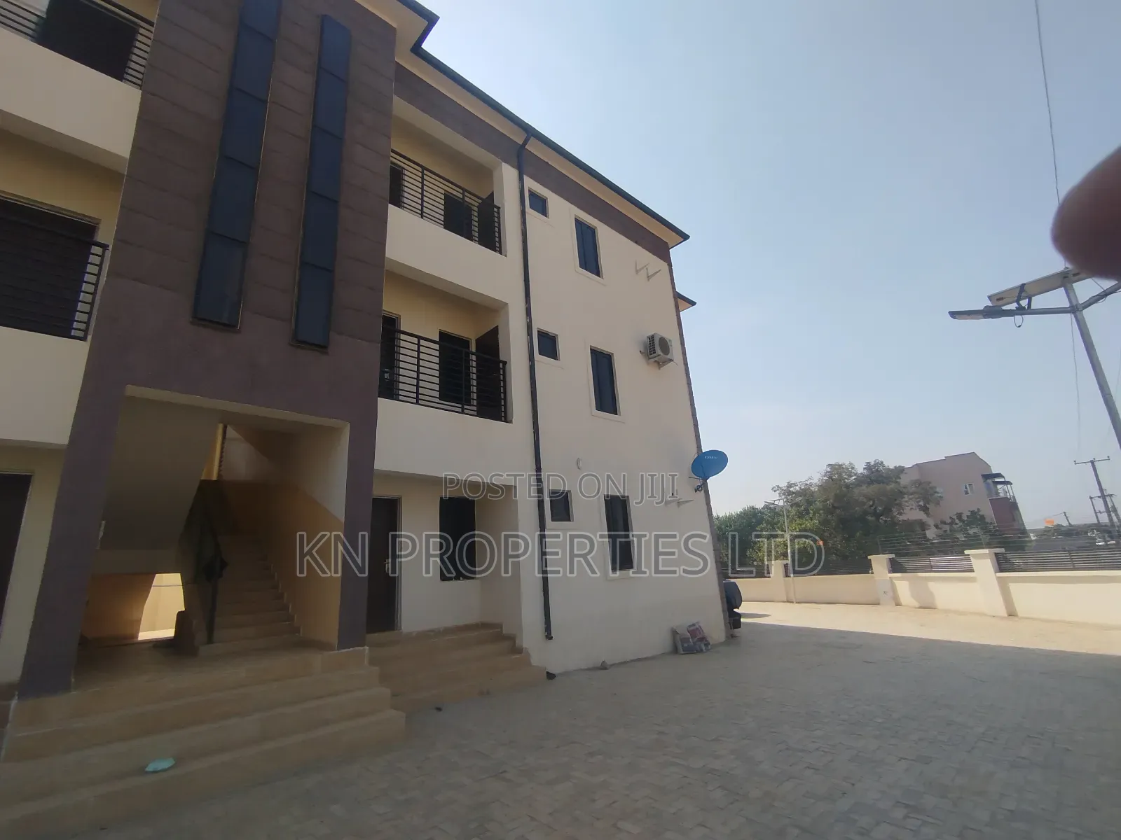 2bdrm Block of Flats in Wuye Dakibiu for rent in Wuye