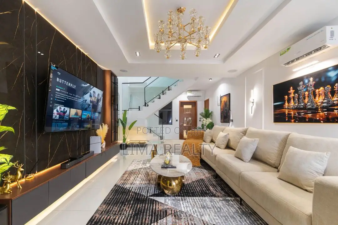 Hossy: 2 Bedroom Smart Apartment in Lekki Phase 1
