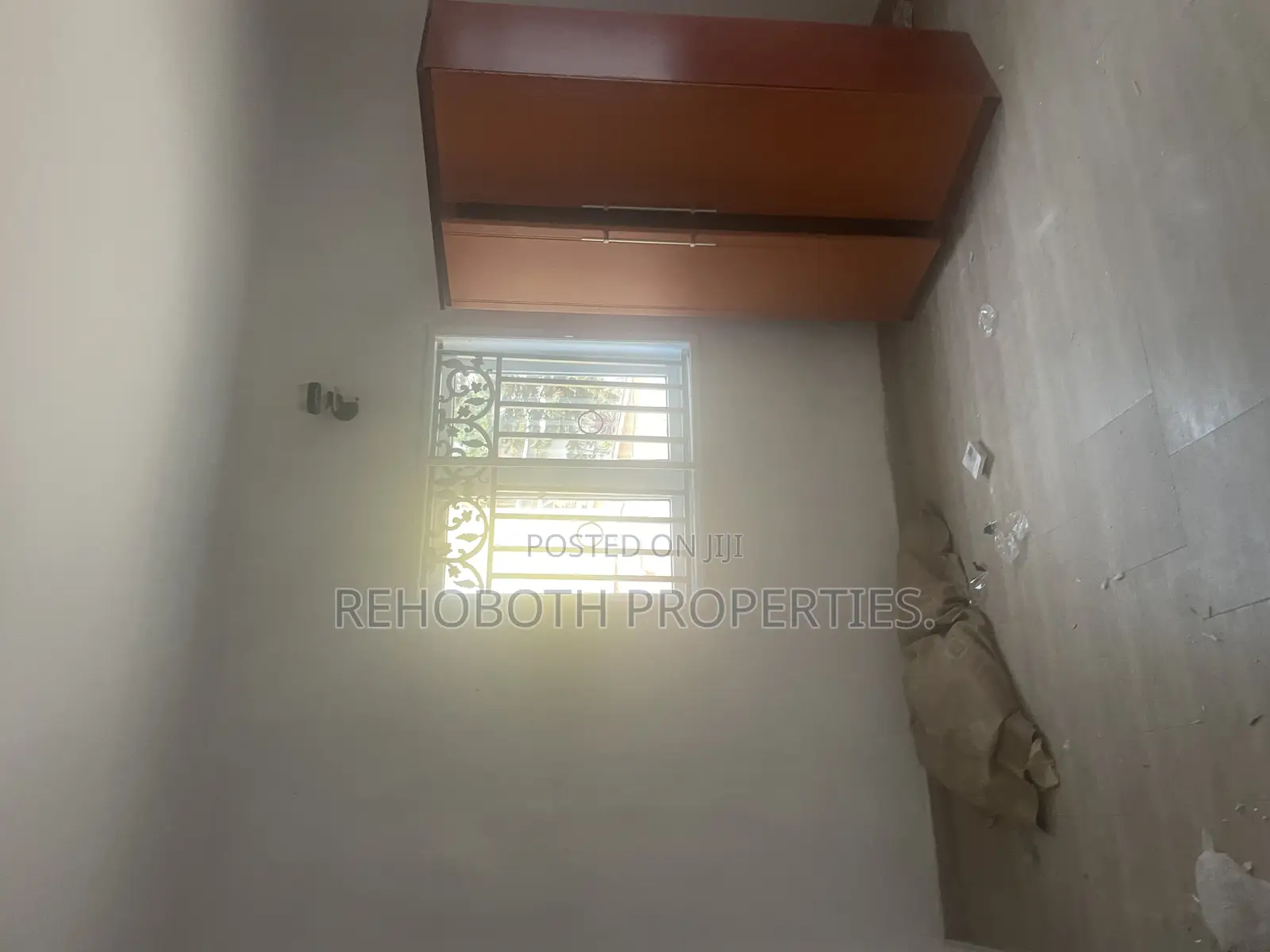 4bdrm Duplex in Jericho for rent in Jericho