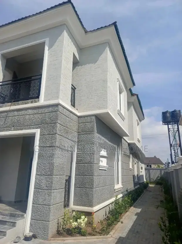 5bdrm Duplex in Lugbe, FHA for sale in FHA