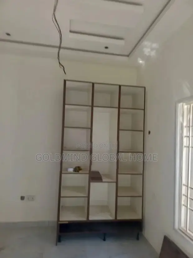 5bdrm Duplex in Lugbe, FHA for sale in FHA