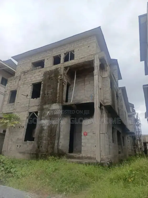 5bdrm Duplex in Lugbe, FHA for sale in FHA