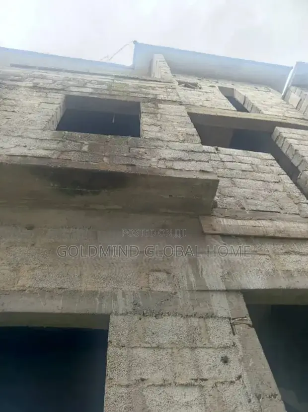 5bdrm Duplex in Lugbe, FHA for sale in FHA