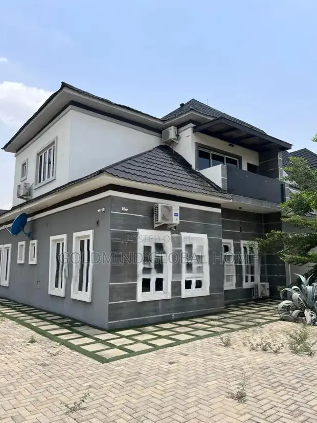 6bdrm Duplex in Lugbe, FHA for sale in FHA