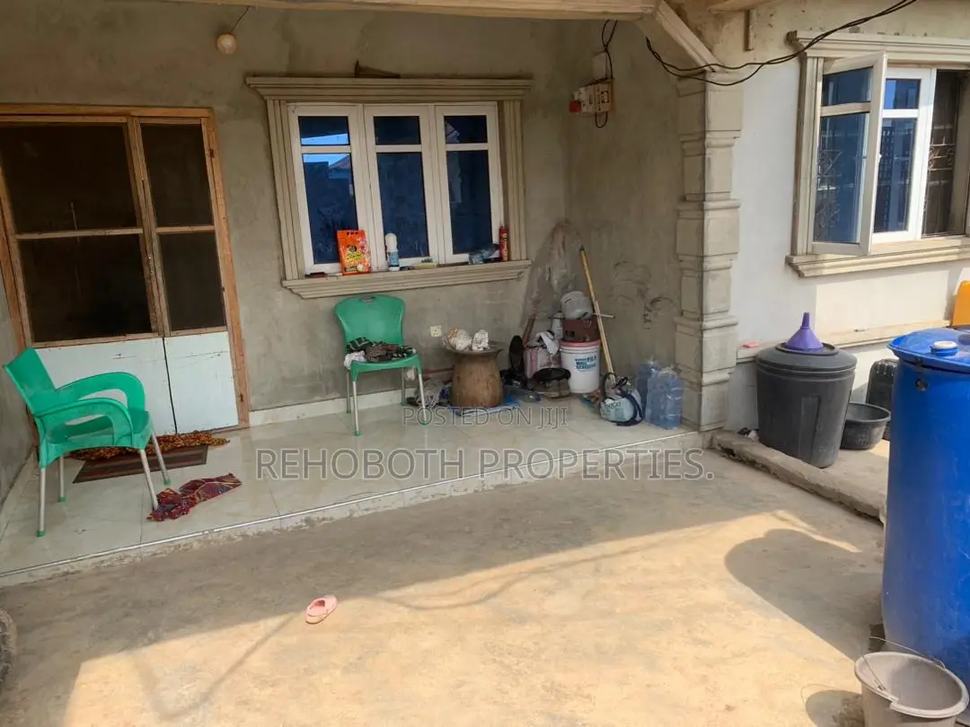 3bdrm Bungalow in Kasumu, Akala Express for sale in Akala Express