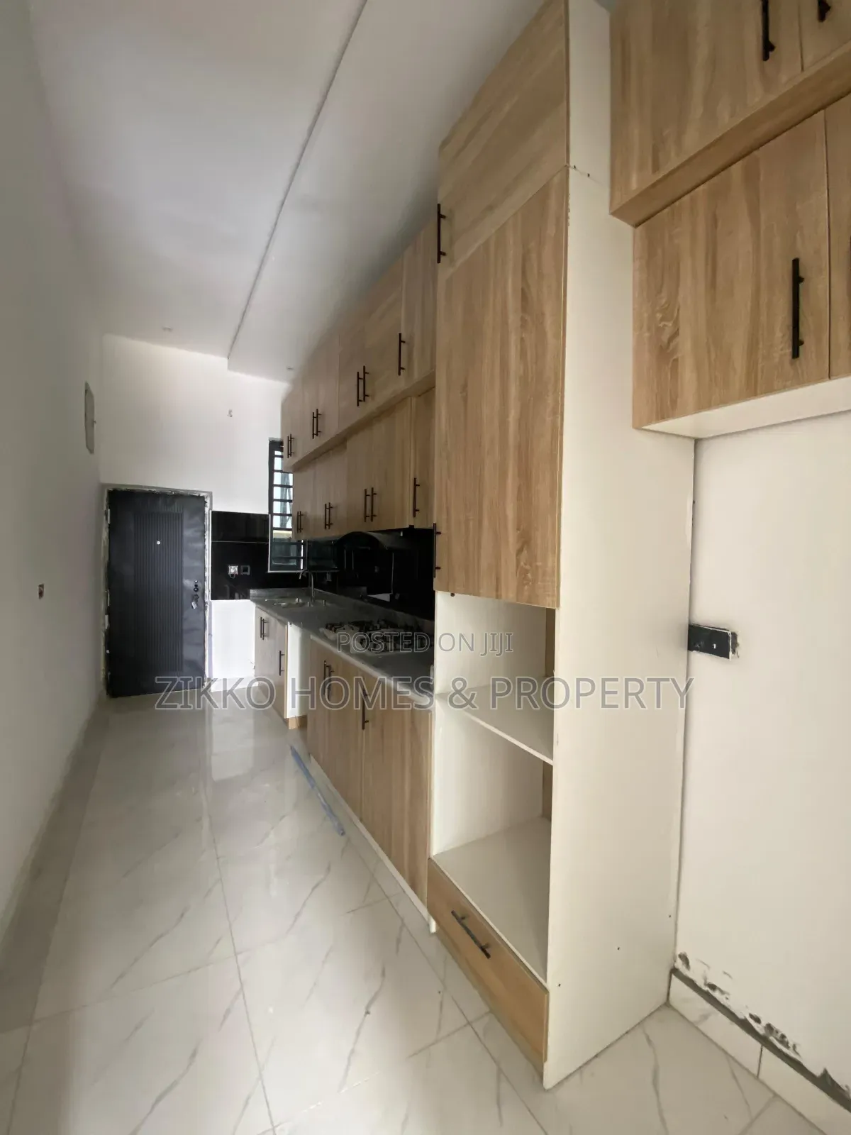3bdrm Townhouse/Terrace in Ajah, Lekki for sale in Lekki