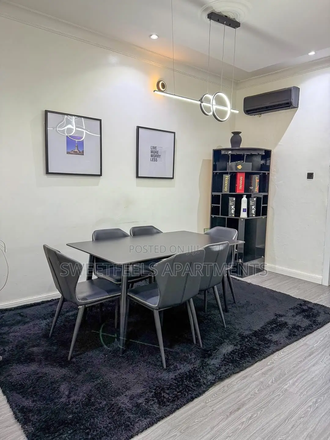 2 Bedroom Cozy Apartment With Private Cinema in Banana Island