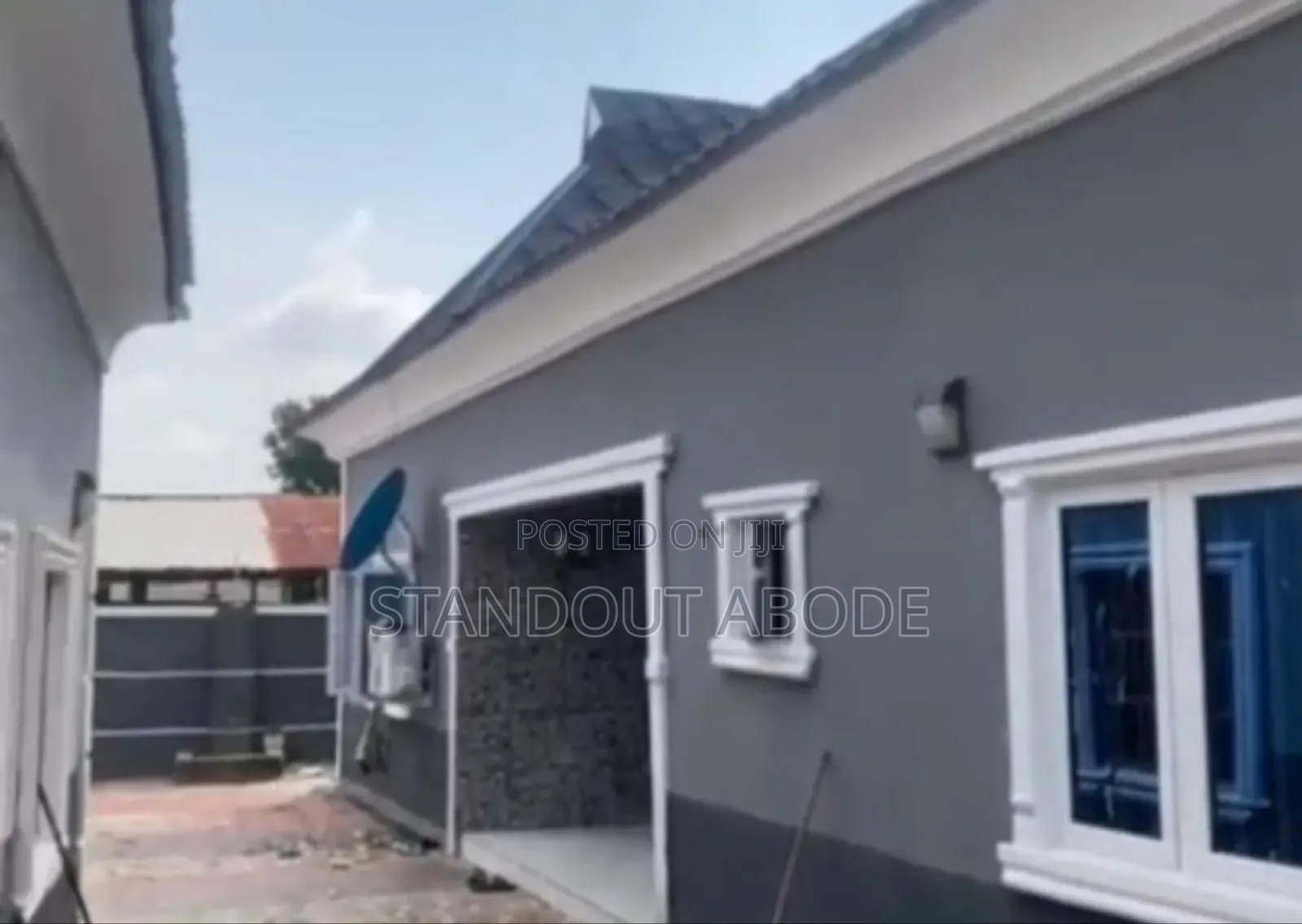 3bdrm Bungalow in Oreta Igbogbo for sale in Igbogbo