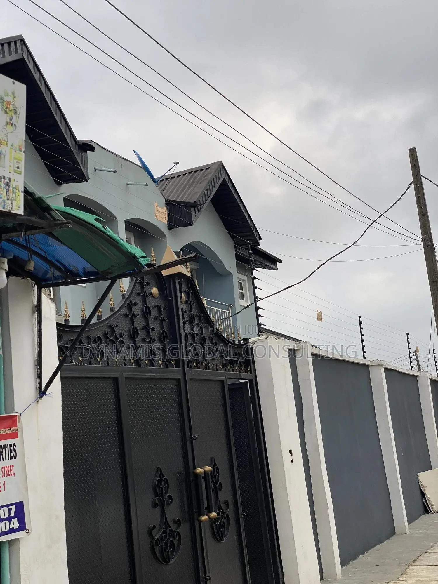 Furnished 3bdrm Block of Flats in Avoseh Zone, GRA Phase 1 for rent in GRA Phase 1