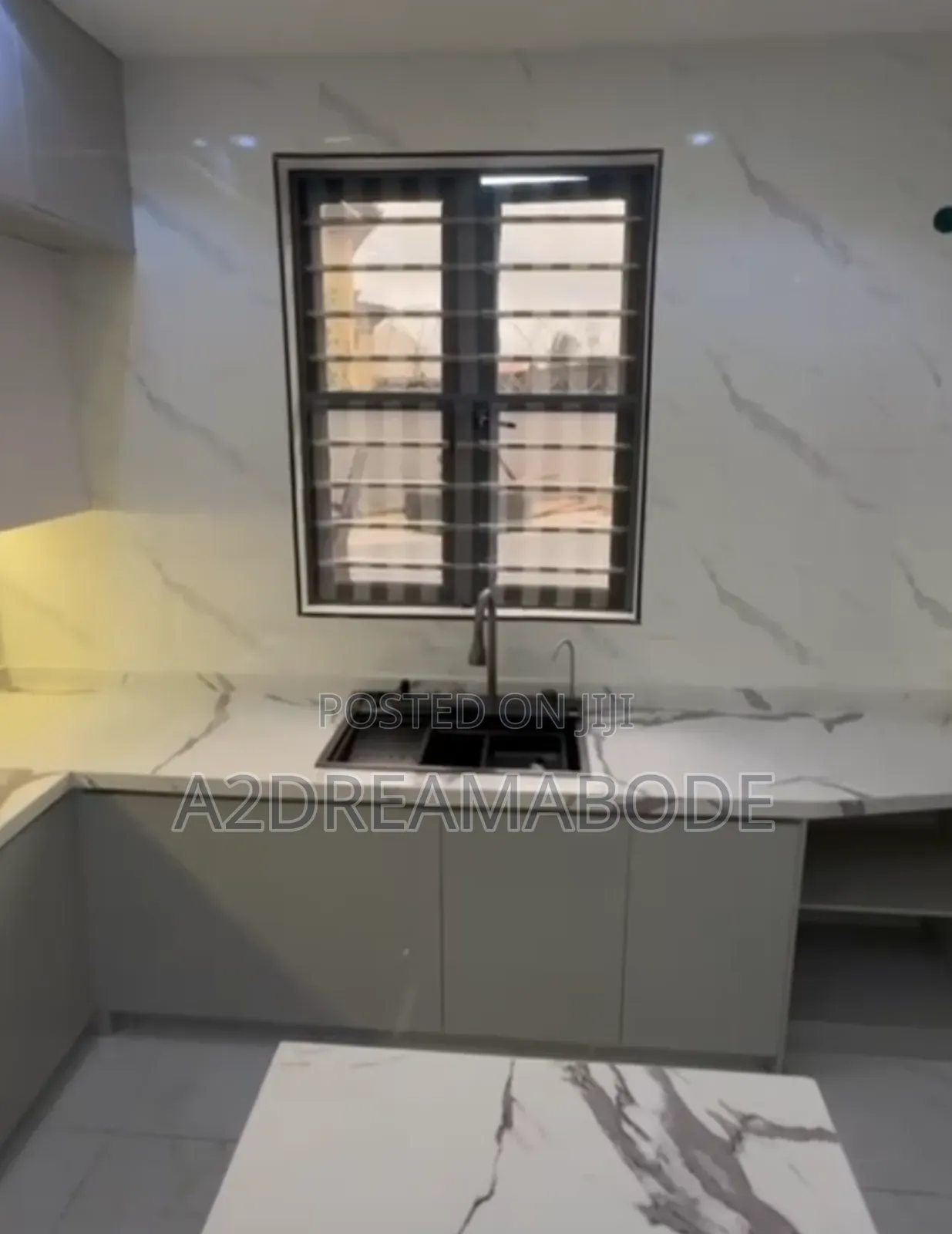4bdrm Duplex in Omole Phase 1 for rent in Omole Phase 1