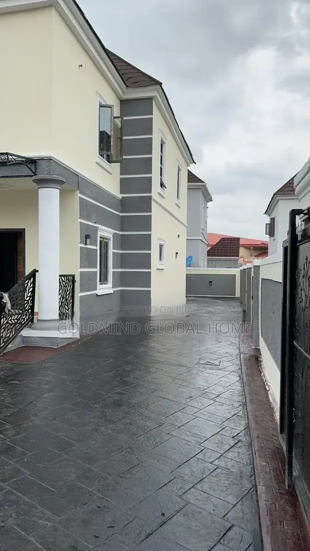 4bdrm Duplex in Lugbe, FHA for sale in FHA