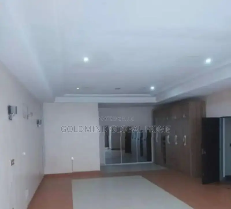 4bdrm Duplex in Lugbe, FHA for sale in FHA