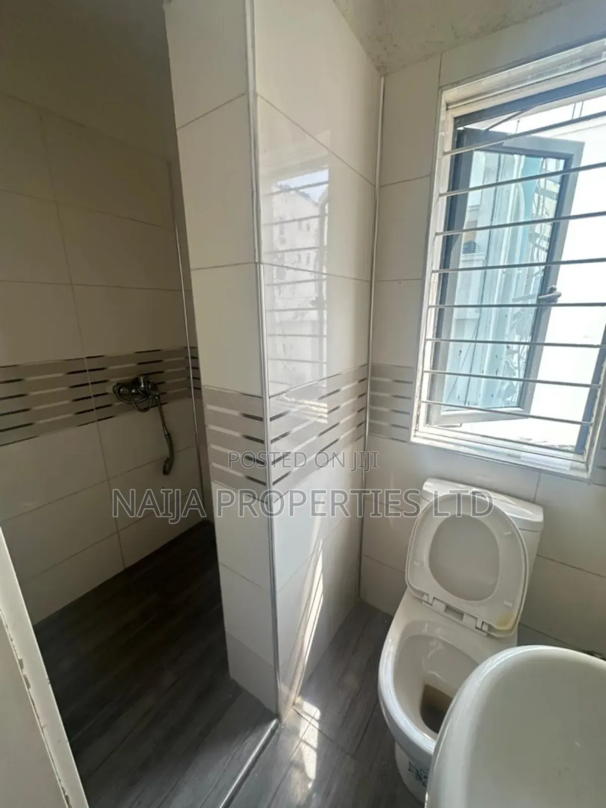 Mini Flat in Lekki Phase 1 Right for rent in Lekki Phase 1