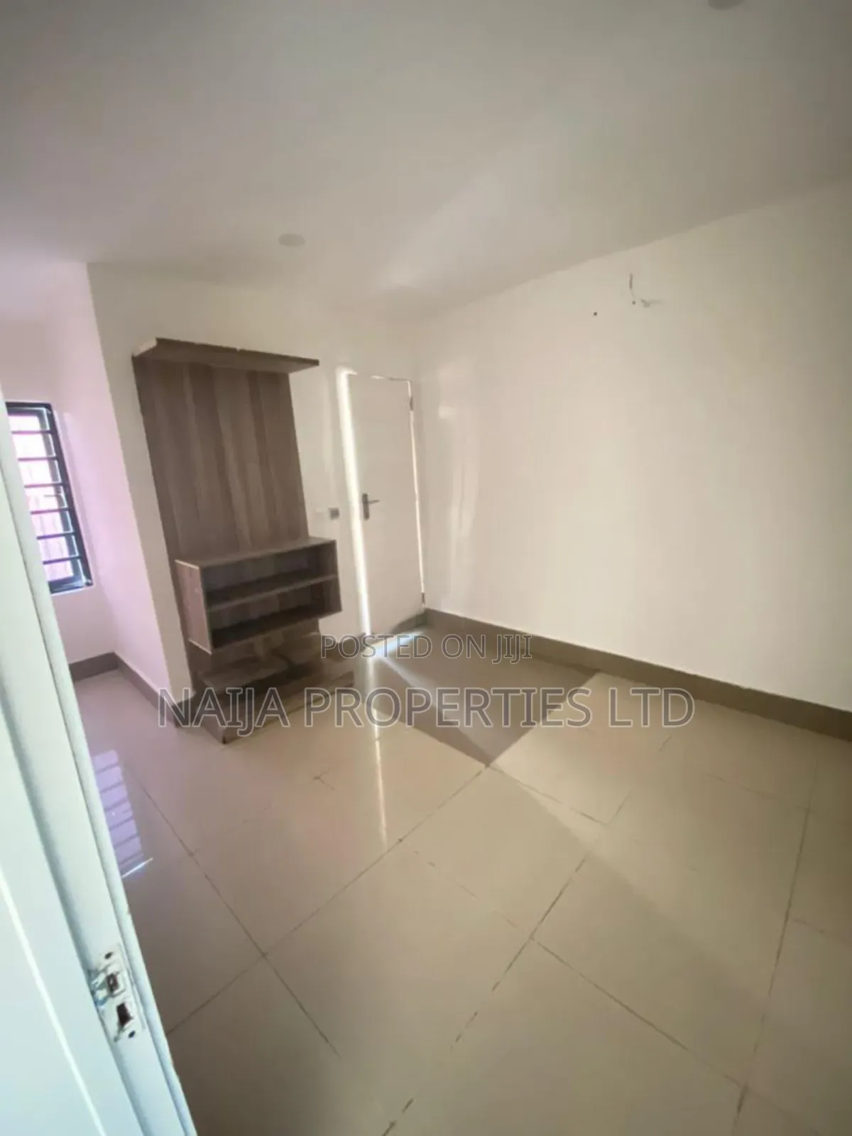 Mini Flat in Lekki Phase 1 Right for rent in Lekki Phase 1