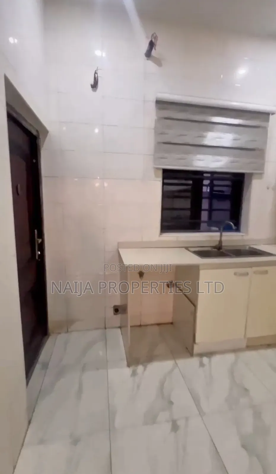 Mini Flat in Ikota Gra, Lekki for rent in Lekki