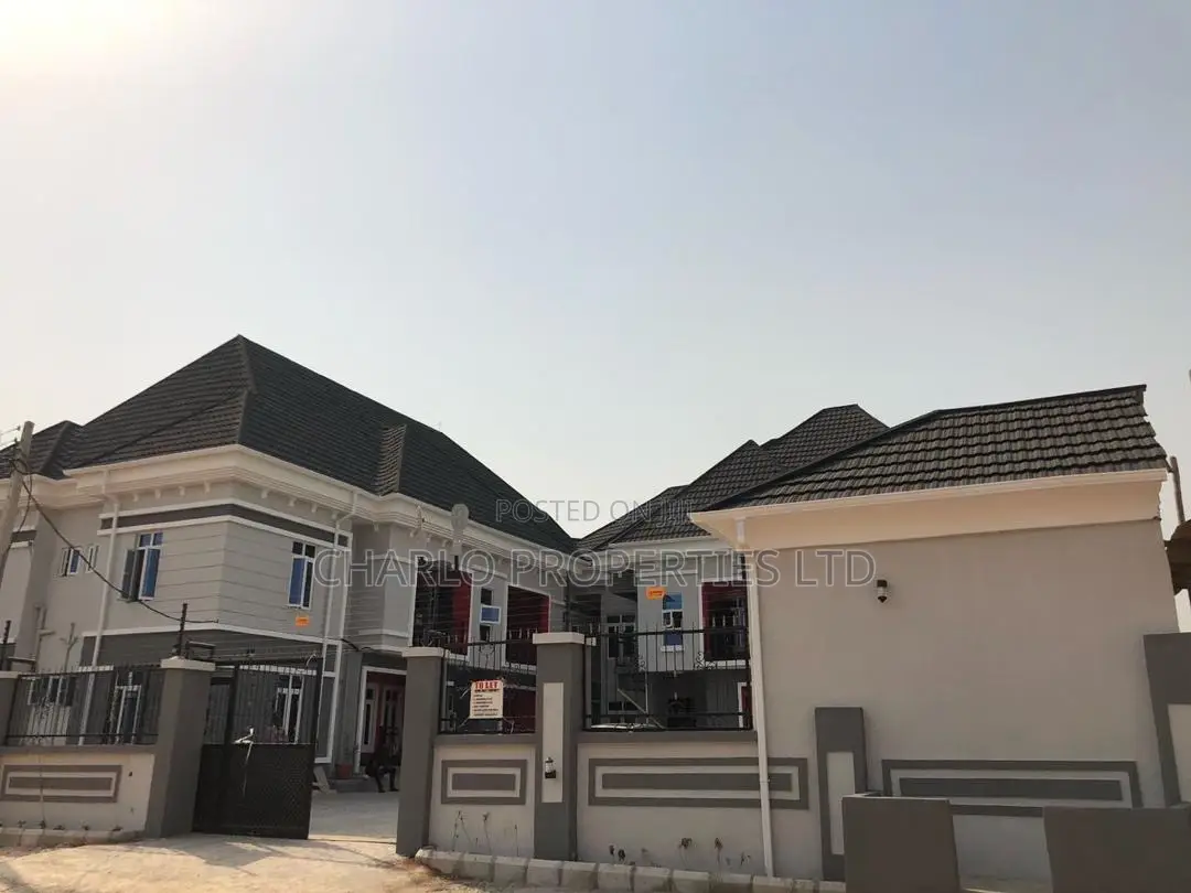 Furnished 20bdrm Block of Flats in Benin City for sale in Benin City