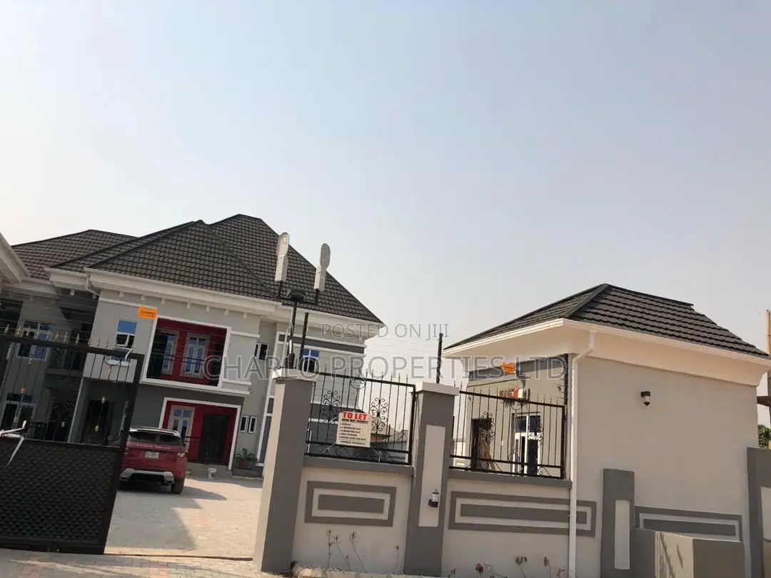 Furnished 20bdrm Block of Flats in Benin City for sale in Benin City