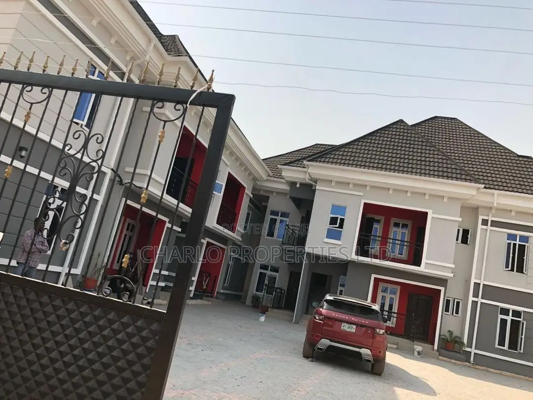 Furnished 20bdrm Block of Flats in Benin City for sale in Benin City