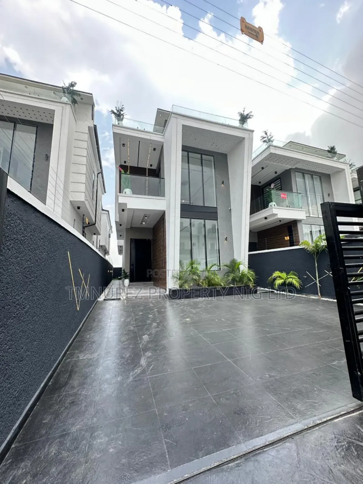 5bdrm Duplex in Aha Lekki, Ajah for sale in Ajah