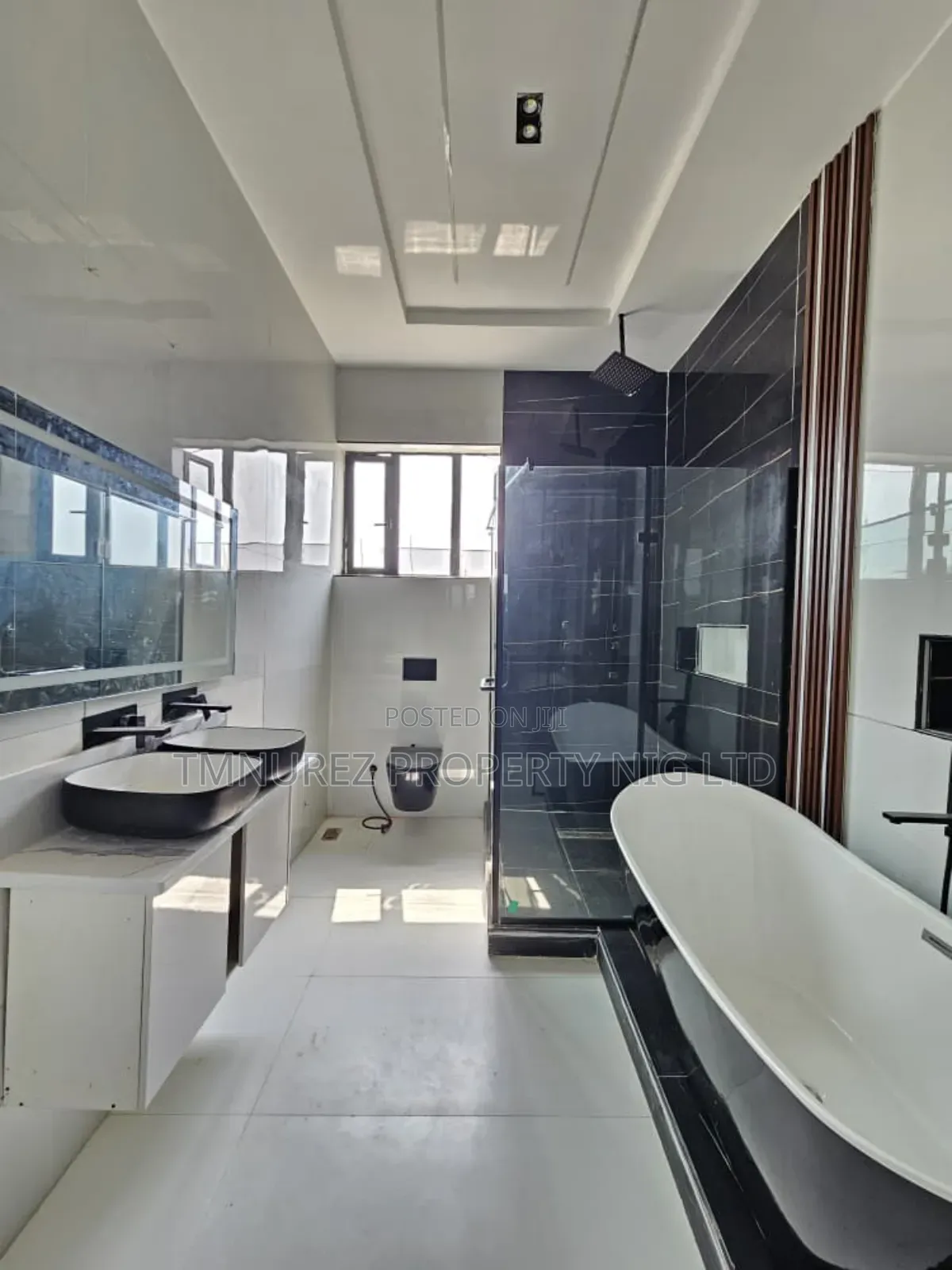 5bdrm Duplex in Ajah Lekki for sale in Ajah