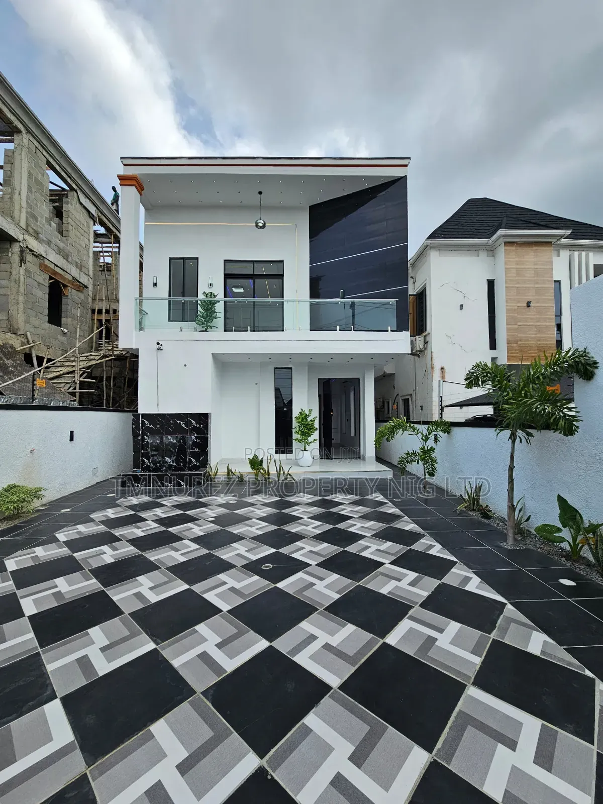 5bdrm Duplex in Ajah for sale in Ajah