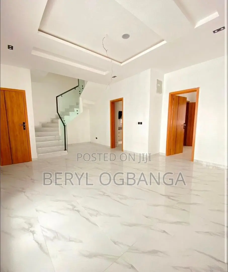 4bdrm Duplex in Lekki Phase 2 for rent in Lekki Phase 2