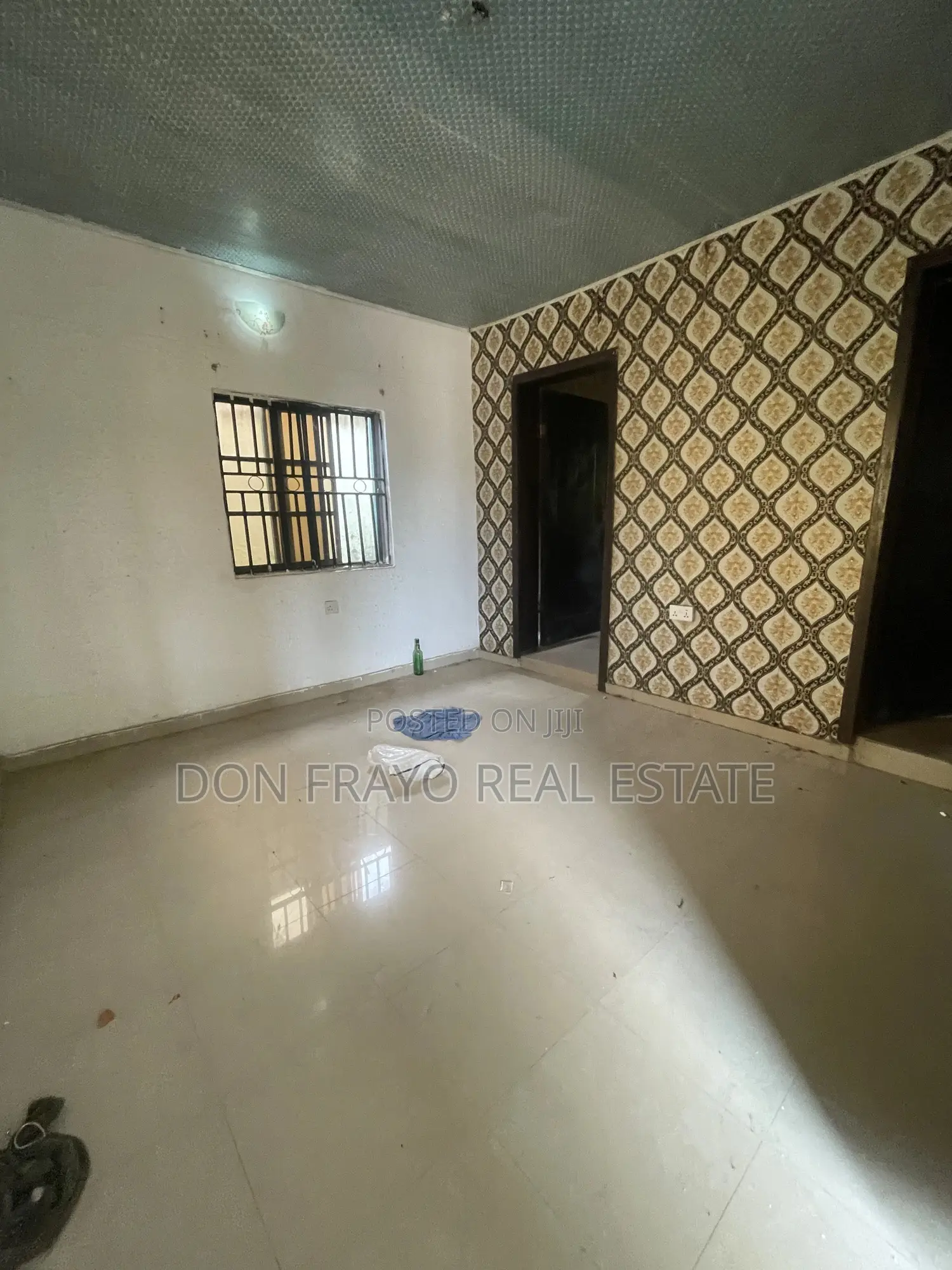 6bdrm Bungalow in Fastac Elewuro, Akobo for sale in Akobo